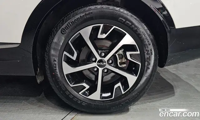 Kia Sportage 2023 1.6 автомат (гидро), миниатюра 7