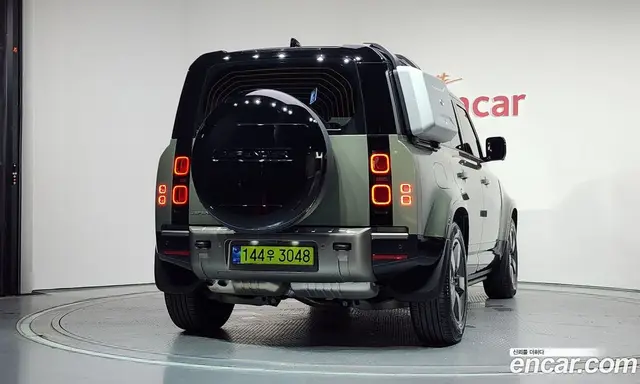 Land Rover Defender 2025 3.0 автомат (гидро), миниатюра 4
