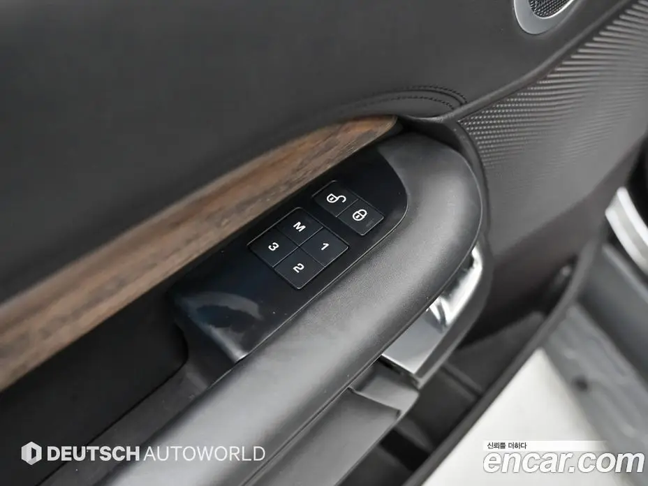 Land Rover Discovery 2017 3.0 автомат (гидро), фото 17