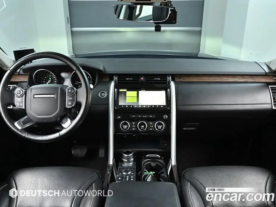 Land Rover Discovery 2017 3.0 автомат (гидро), фото 7