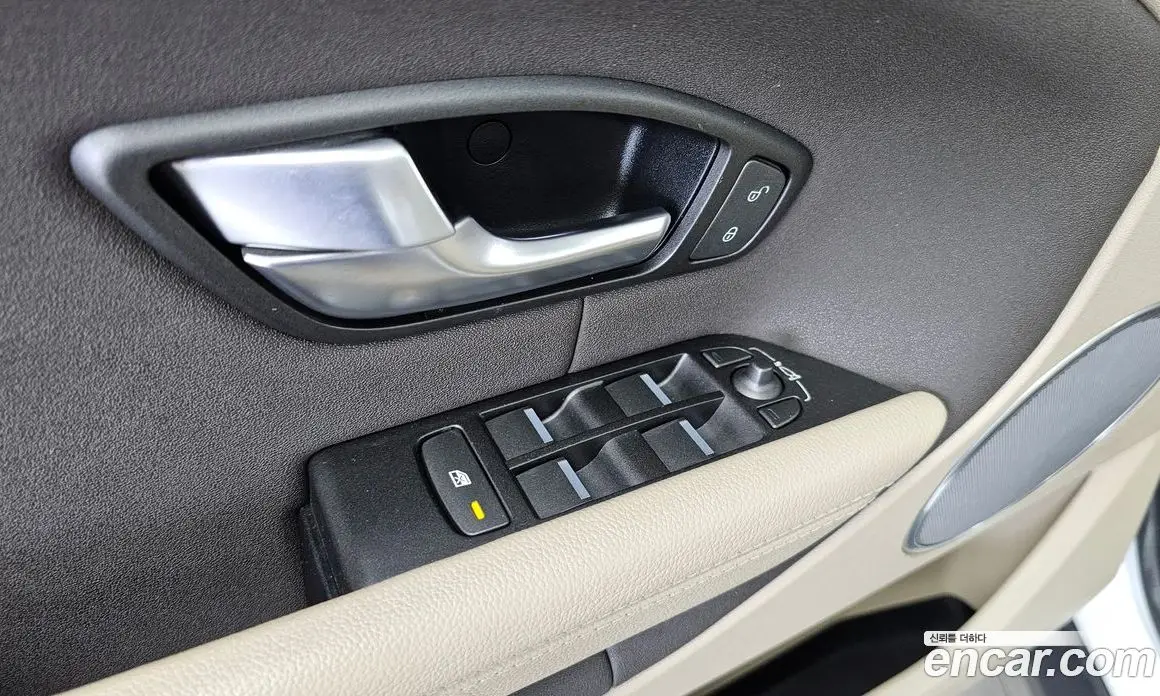 Land Rover Range Rover Evoque 2016 2.0 автомат (гидро), фото 19