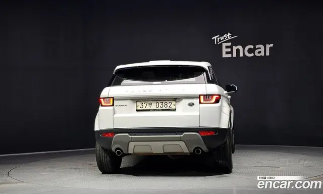 Land Rover Range Rover Evoque 2016 2.0 автомат (гидро), миниатюра 4