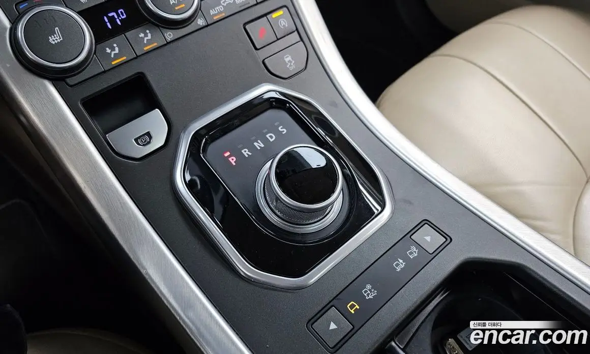 Land Rover Range Rover Evoque 2016 2.0 автомат (гидро), фото 9