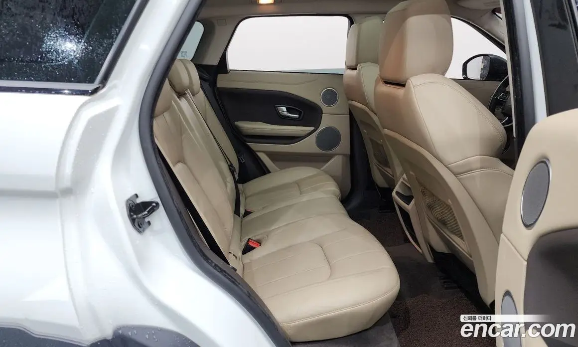 Land Rover Range Rover Evoque 2017 2.0 автомат (гидро), фото 16
