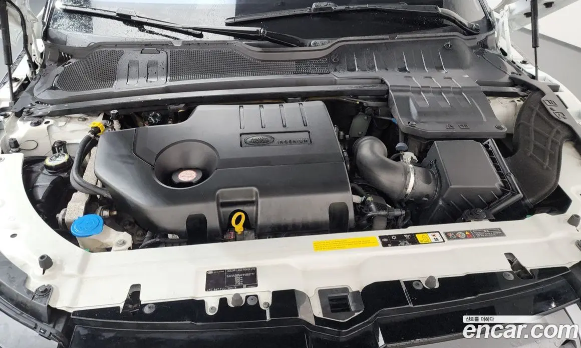 Land Rover Range Rover Evoque 2017 2.0 автомат (гидро), фото 5