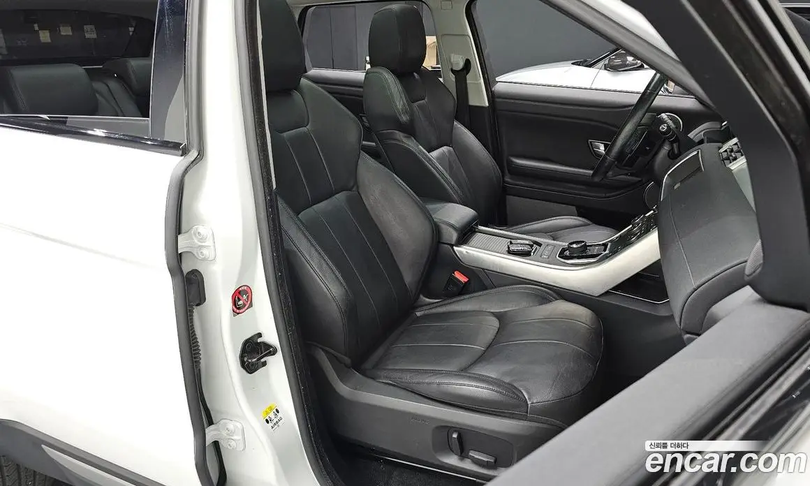 Land Rover Range Rover Evoque 2018 2.0 автомат (гидро), фото 15