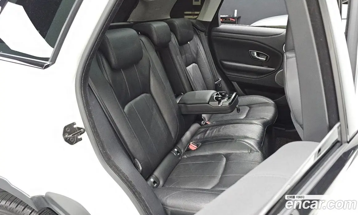 Land Rover Range Rover Evoque 2018 2.0 автомат (гидро), фото 17