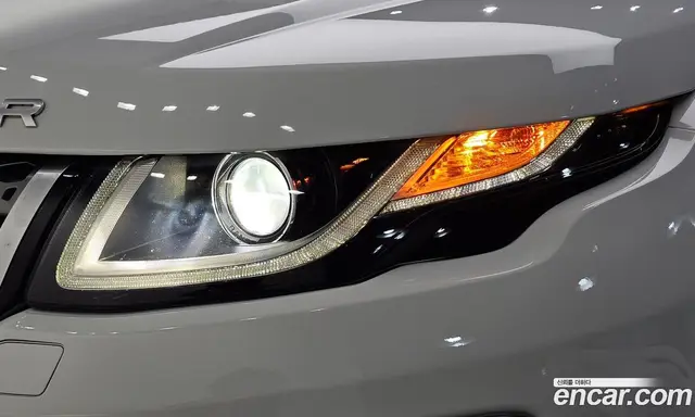 Land Rover Range Rover Evoque 2018 2.0 автомат (гидро), миниатюра 7