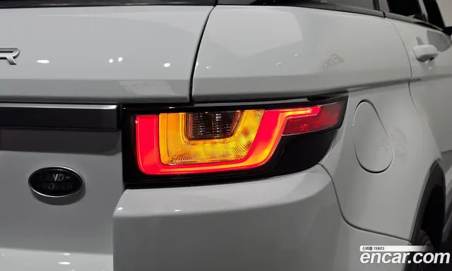Land Rover Range Rover Evoque 2018 2.0 автомат (гидро), миниатюра 8