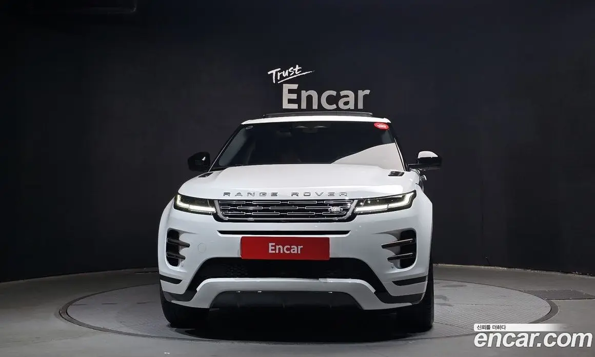 Land Rover Range Rover Evoque 2024 2.0 автомат (гидро), фото 3