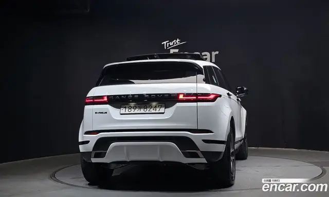 Land Rover Range Rover Evoque 2024 2.0 автомат (гидро), миниатюра 4