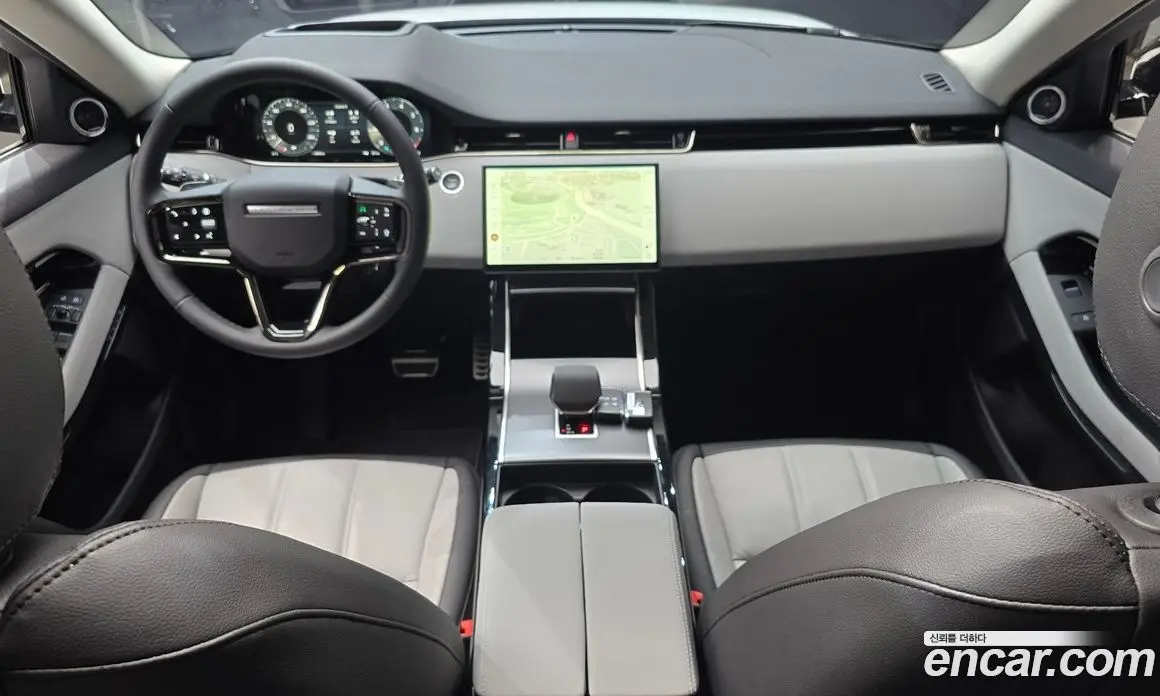 Land Rover Range Rover Evoque 2024 2.0 автомат (гидро), фото 7