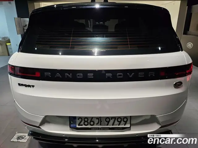 Land Rover Range Rover Sport 2023 3.0 автомат (гидро), миниатюра 3