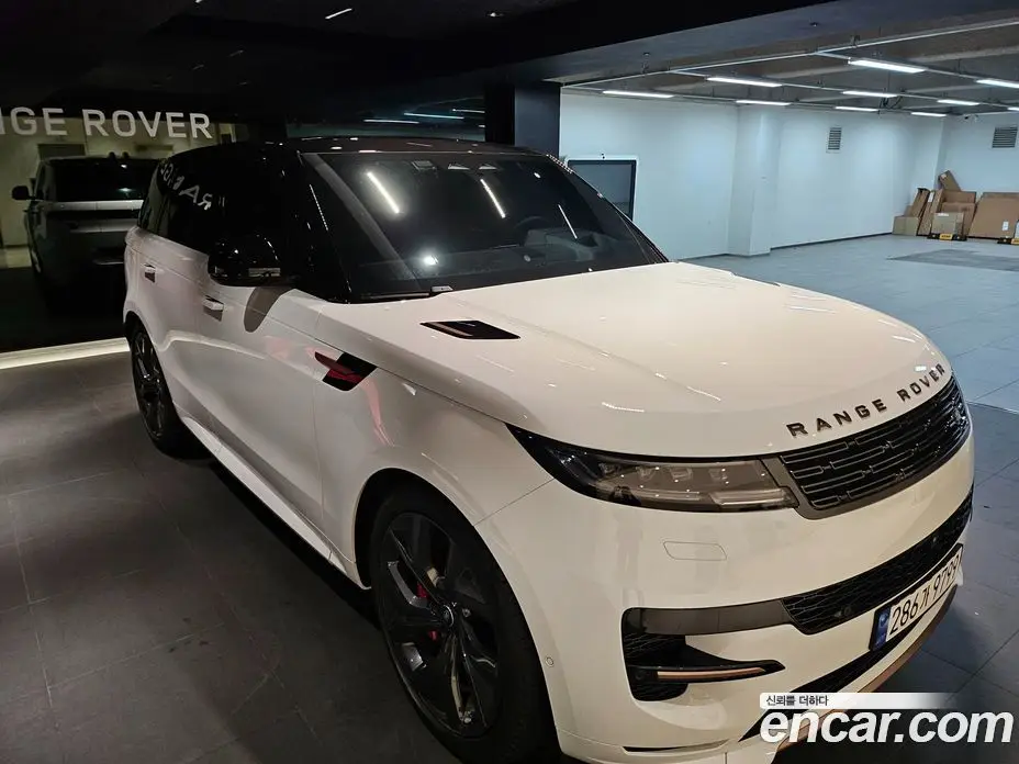 Land Rover Range Rover Sport 2023 3.0 автомат (гидро), фото 7