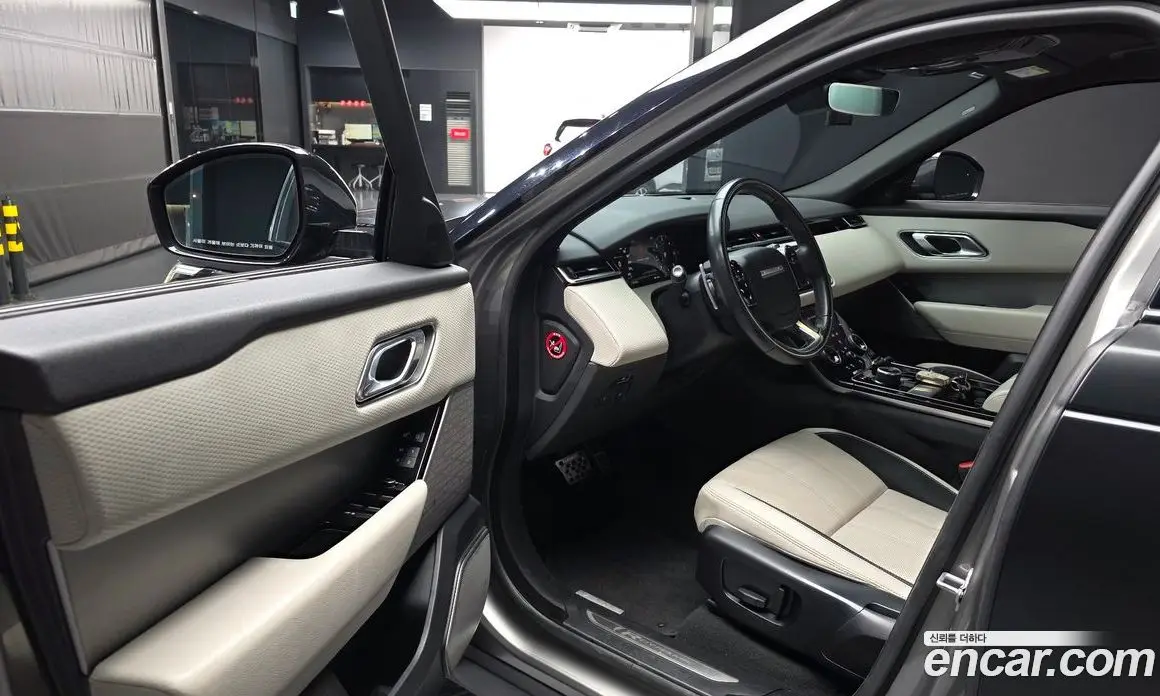Land Rover Range Rover Velar 2017 2.0 автомат (гидро), фото 13