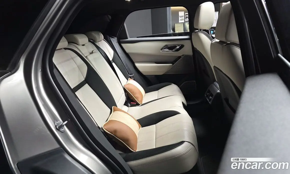 Land Rover Range Rover Velar 2017 2.0 автомат (гидро), фото 18