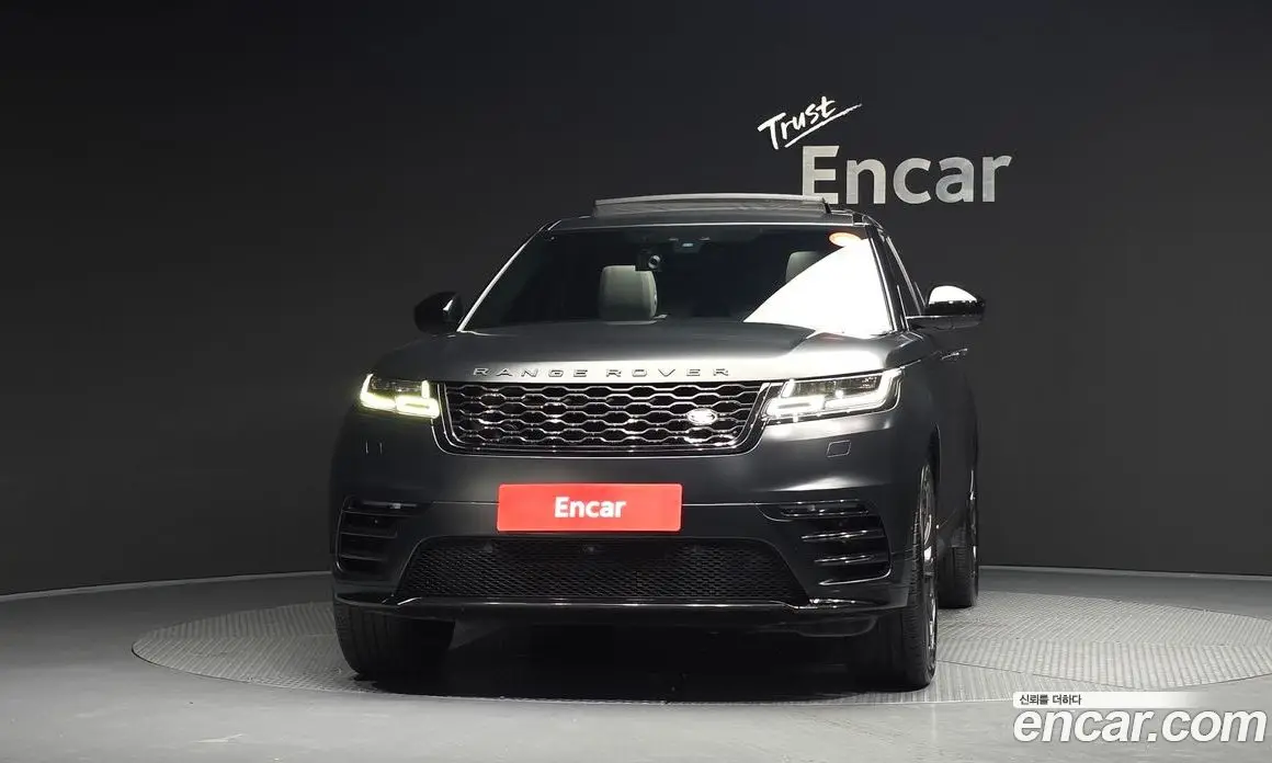 Land Rover Range Rover Velar 2017 2.0 автомат (гидро), фото 3
