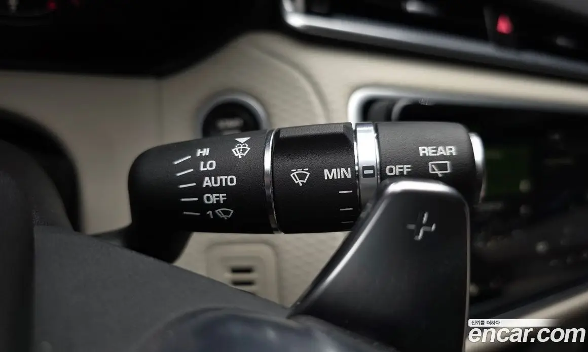 Land Rover Range Rover Velar 2017 2.0 автомат (гидро), фото 28