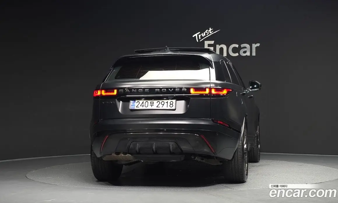 Land Rover Range Rover Velar 2017 2.0 автомат (гидро), фото 4