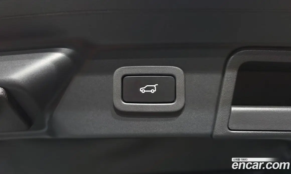 Land Rover Range Rover Velar 2017 2.0 автомат (гидро), фото 31