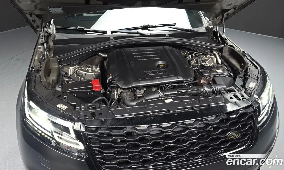 Land Rover Range Rover Velar 2017 2.0 автомат (гидро), фото 6