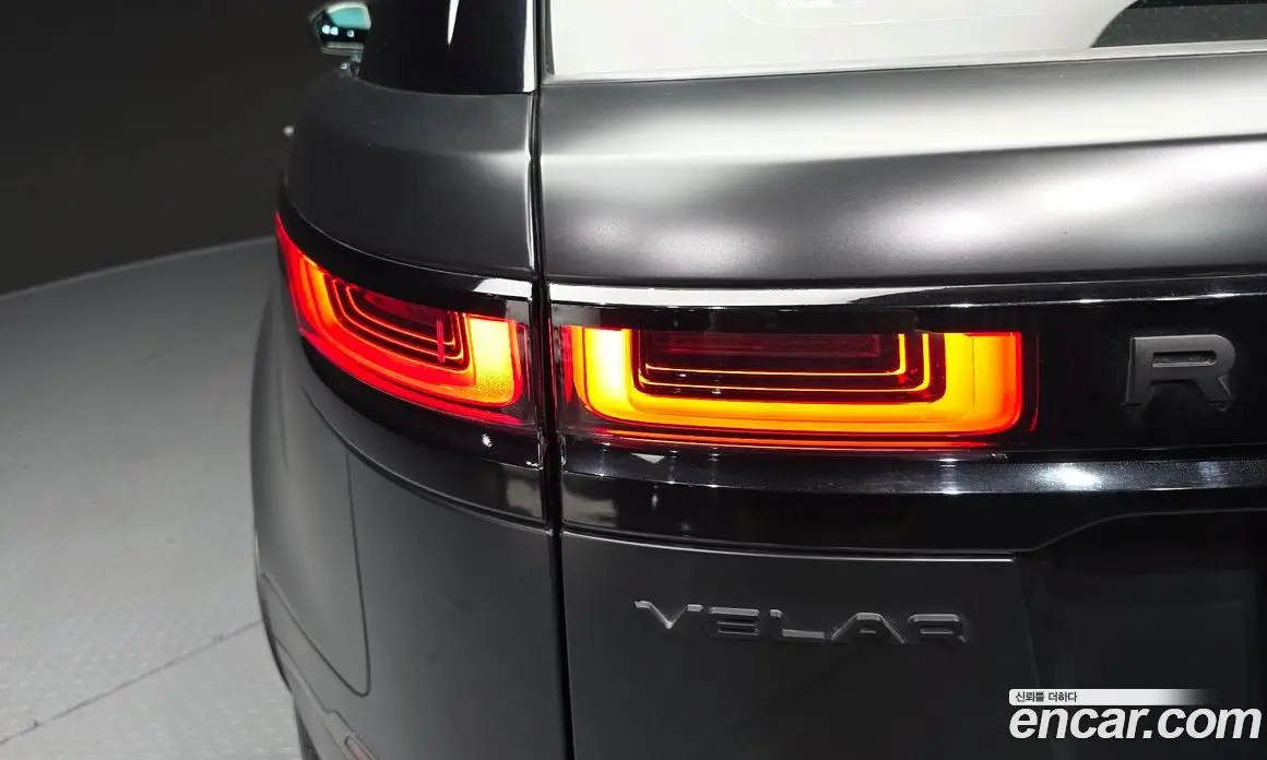 Land Rover Range Rover Velar 2017 2.0 автомат (гидро), фото 9