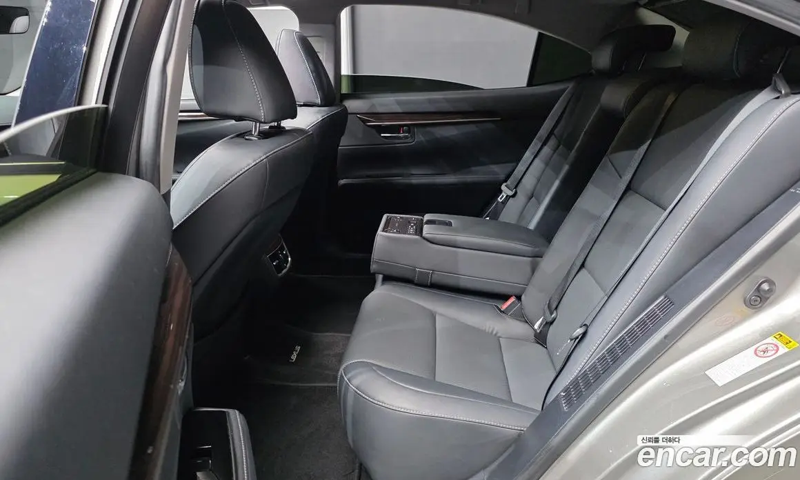 Lexus ES 2016 2.5 автомат (гидро), фото 12