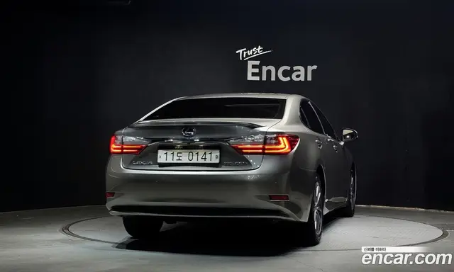 Lexus ES 2016 2.5 автомат (гидро), миниатюра 4