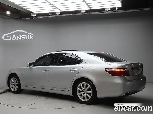 Lexus LS 2008 4.6 автомат (гидро), миниатюра 2