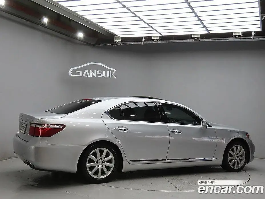 Lexus LS 2008 4.6 автомат (гидро), фото 4