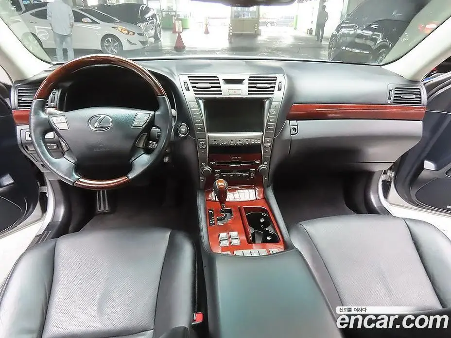 Lexus LS 2008 4.6 автомат (гидро), фото 7