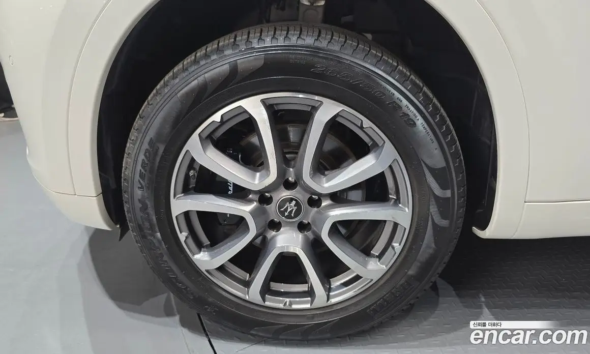 Maserati Levante 2022 2.0 автомат (гидро), фото 5