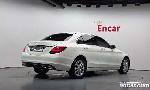 Mercedes-Benz C-Class 2019 1.9 автомат (гидро), миниатюра 2