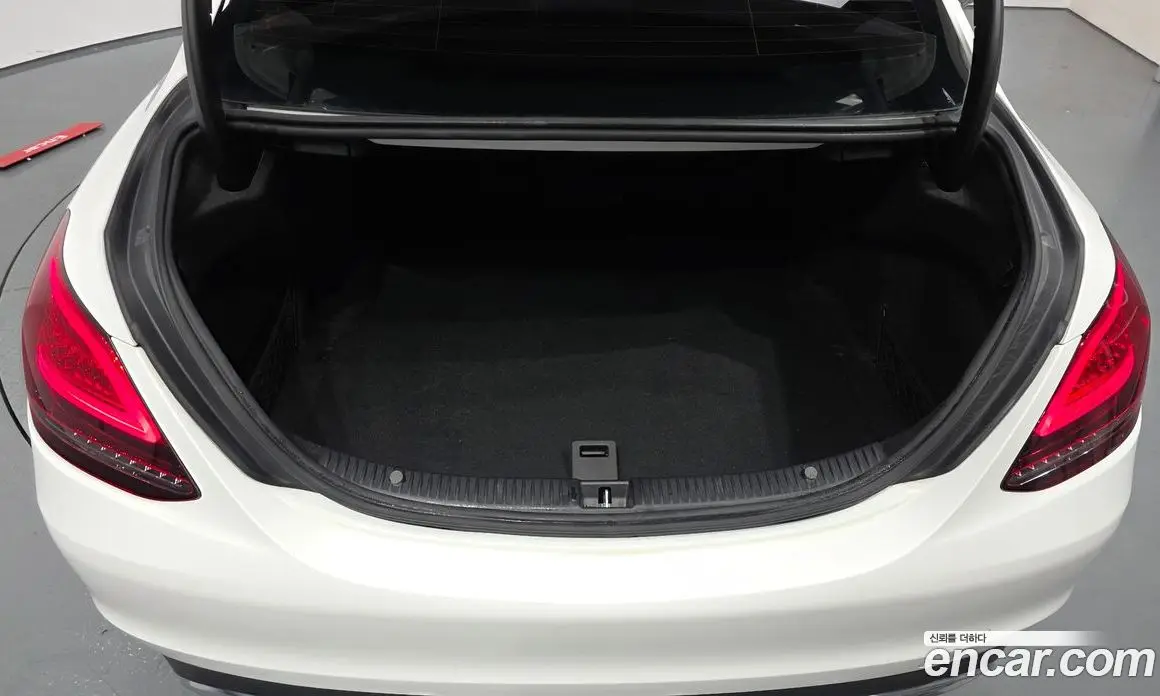 Mercedes-Benz C-Class 2019 1.9 автомат (гидро), фото 20