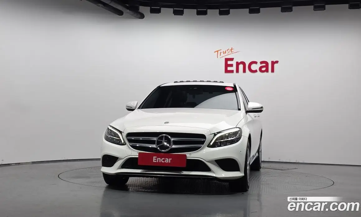 Mercedes-Benz C-Class 2019 1.9 автомат (гидро), фото 3