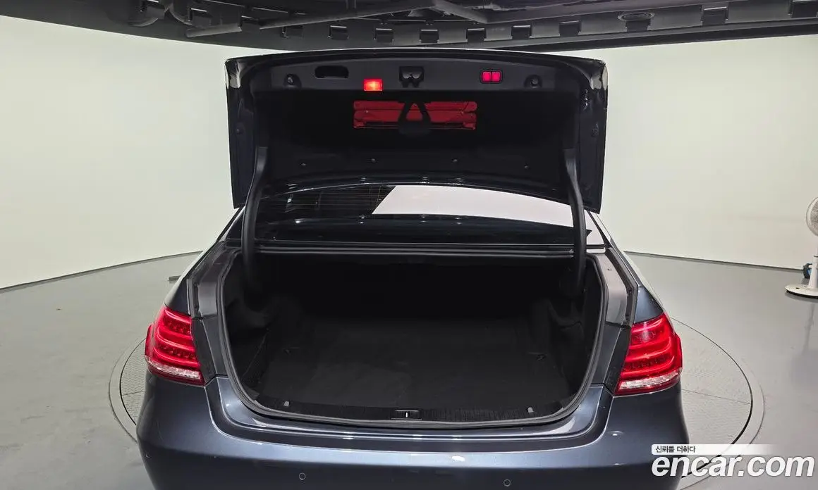 Mercedes-Benz E-Class 2016 3.5 автомат (гидро), фото 20