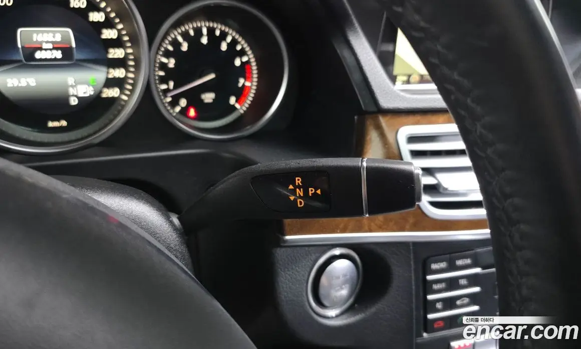 Mercedes-Benz E-Class 2016 3.5 автомат (гидро), фото 9