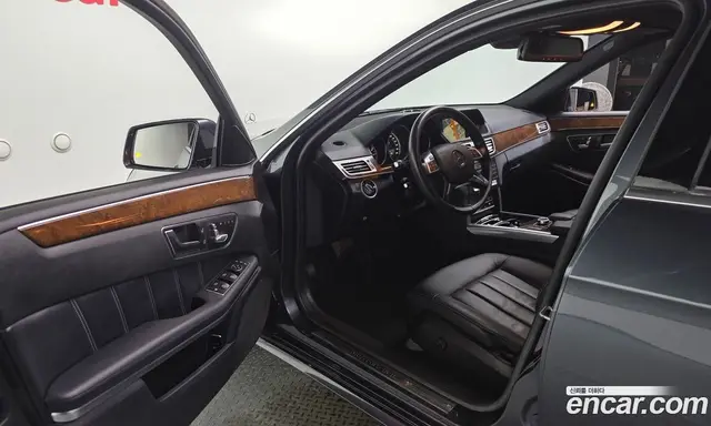 Mercedes-Benz E-Class 2016 3.5 автомат (гидро), миниатюра 10