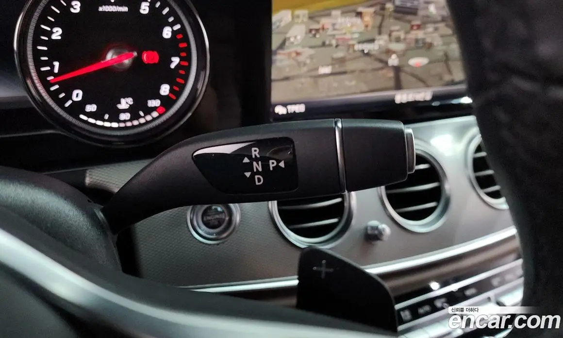 Mercedes-Benz E-Class 2018 2.0 автомат (гидро), фото 12
