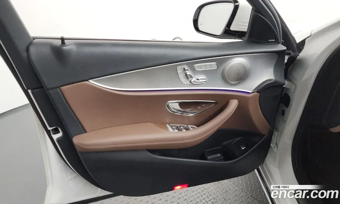 Mercedes-Benz E-Class 2018 2.0 автомат (гидро), фото 14
