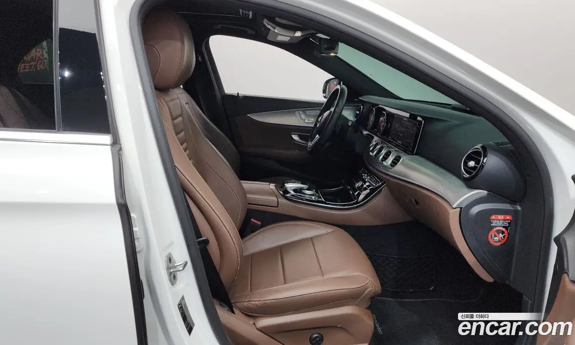 Mercedes-Benz E-Class 2018 2.0 автомат (гидро), фото 16