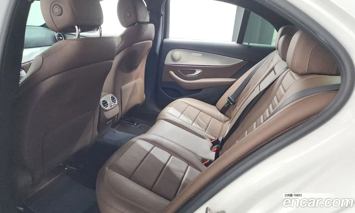 Mercedes-Benz E-Class 2018 2.0 автомат (гидро), фото 27