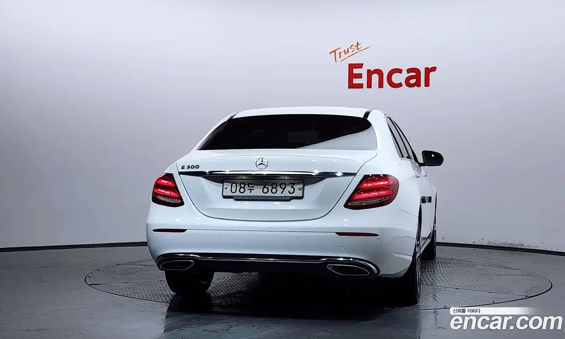 Mercedes-Benz E-Class 2018 2.0 автомат (гидро), фото 4