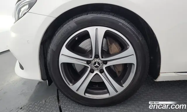 Mercedes-Benz E-Class 2018 2.0 автомат (гидро), миниатюра 5