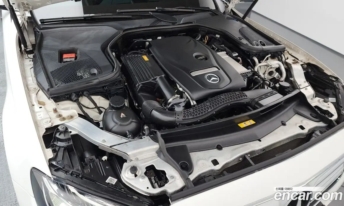 Mercedes-Benz E-Class 2018 2.0 автомат (гидро), фото 6
