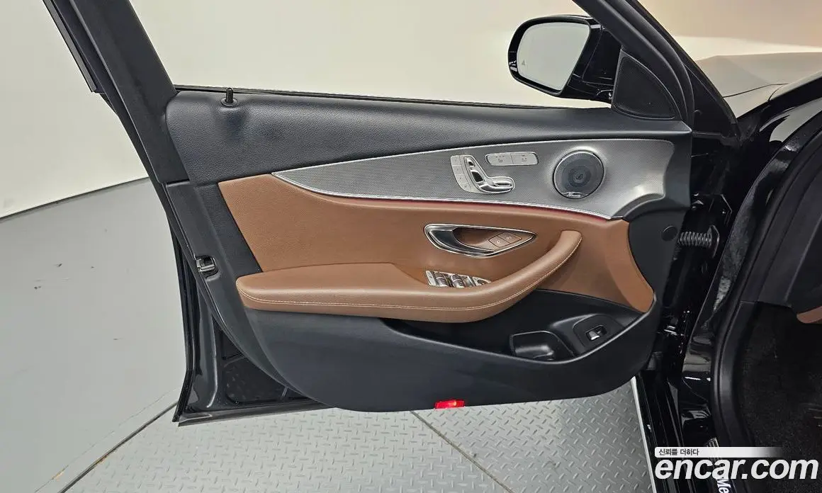 Mercedes-Benz E-Class 2019 2.0 автомат (гидро), фото 13