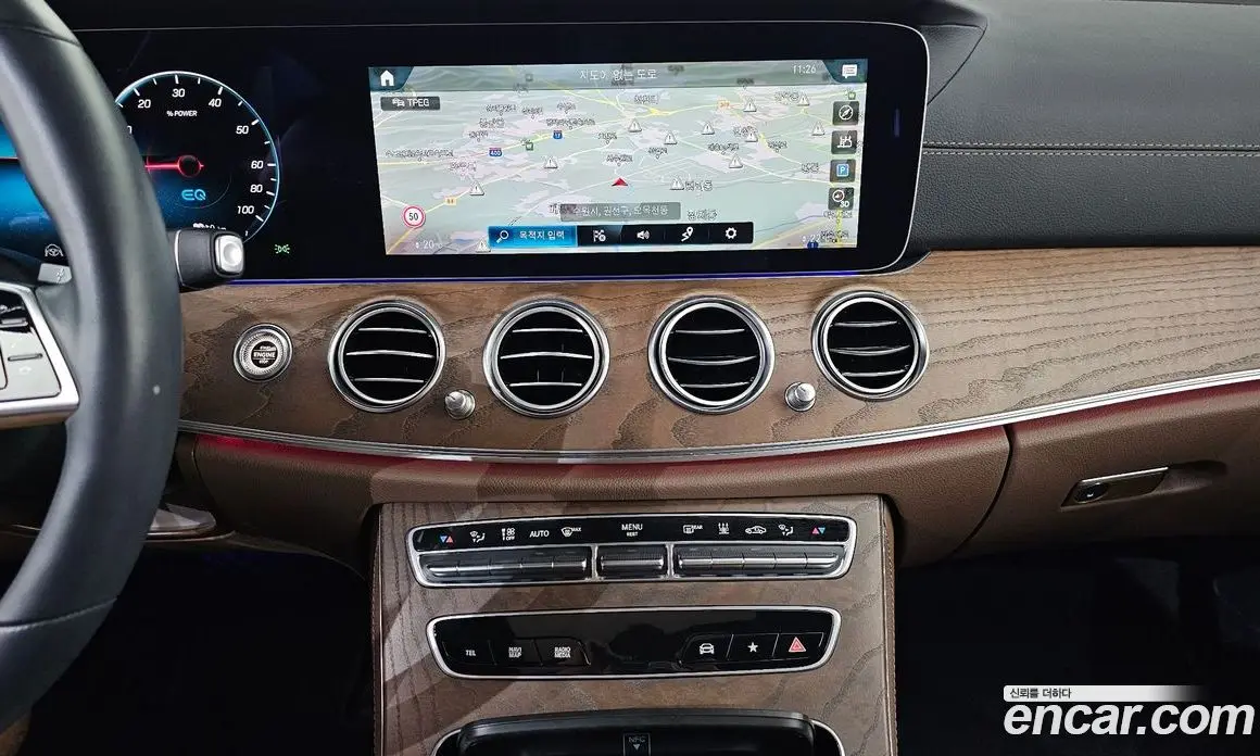 Mercedes-Benz E-Class 2023 2.0 автомат (гидро), фото 20