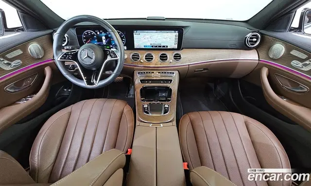 Mercedes-Benz E-Class 2023 2.0 автомат (гидро), миниатюра 10