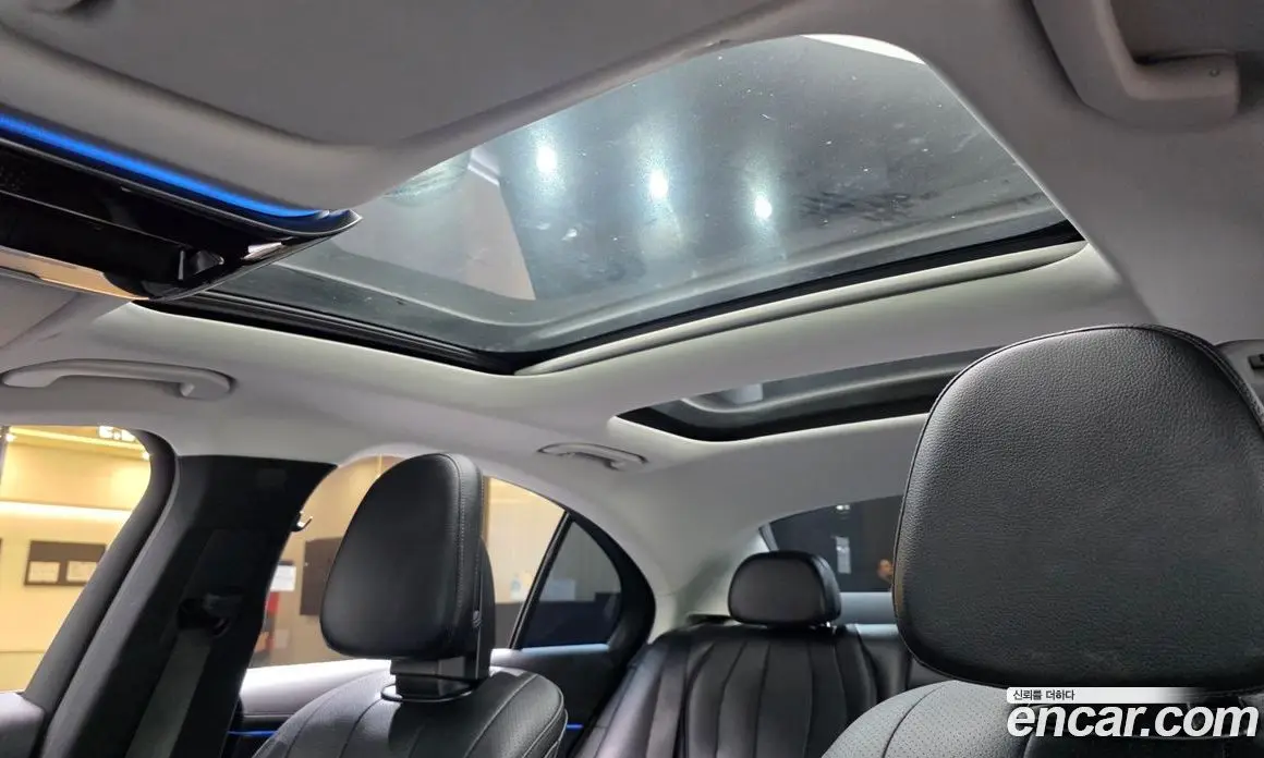 Mercedes-Benz E-Class 2024 2.0 автомат (гидро), фото 24