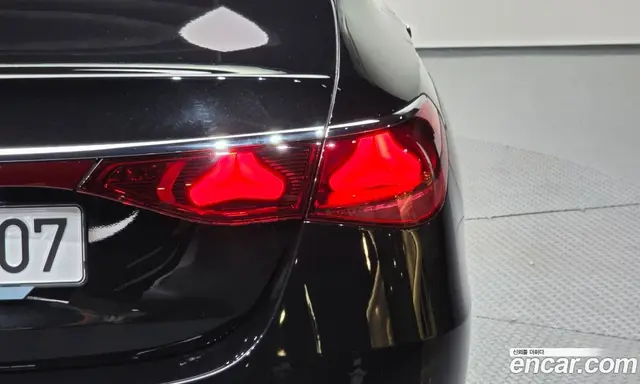 Mercedes-Benz E-Class 2024 2.0 автомат (гидро), миниатюра 9